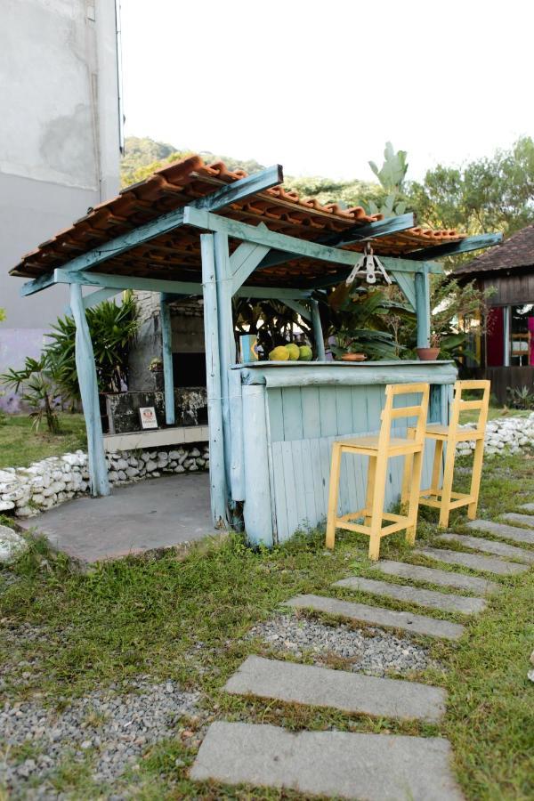 Hostel Barra Bar Balneario Camboriu Exterior photo